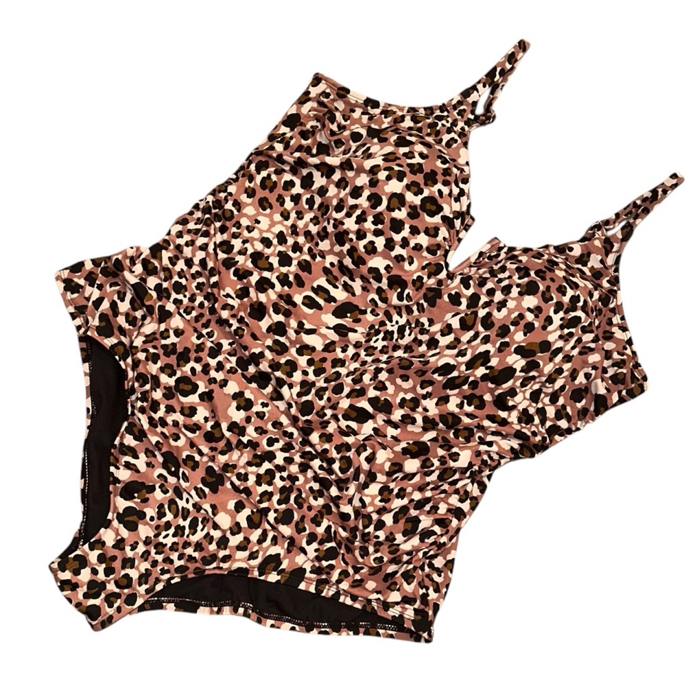 Time and Tru One Piece Cheetah Swimsuit Women’s Size 2X (20W-22W)